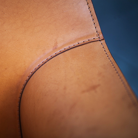 Cassina_CAB_Armchair_Mario_Bellini_Champagner_D_2_460