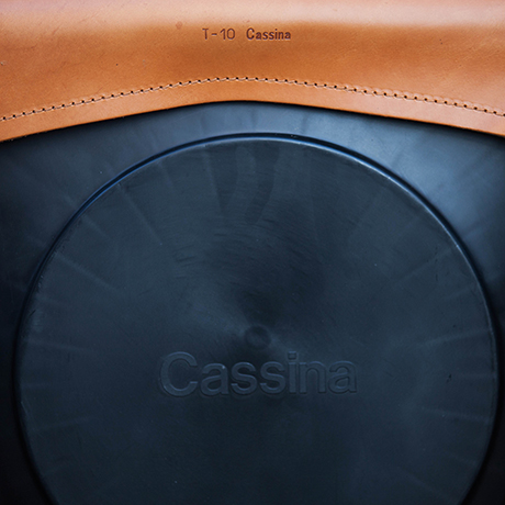 Cassina_CAB_Armchair_Mario_Bellini_Champagner_signed_460