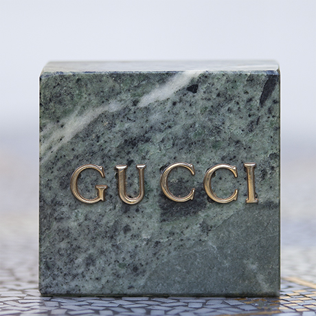 gucci_desk_1