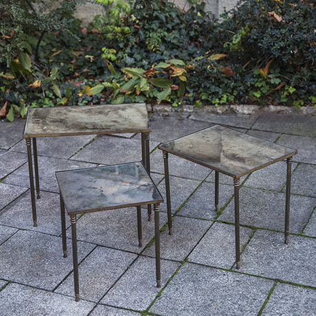 Maison_Bagues_Satztische_Beistelltisch