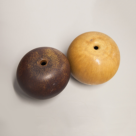 Gerald-Weigl-ceramic-vase-brown-ball-pottery