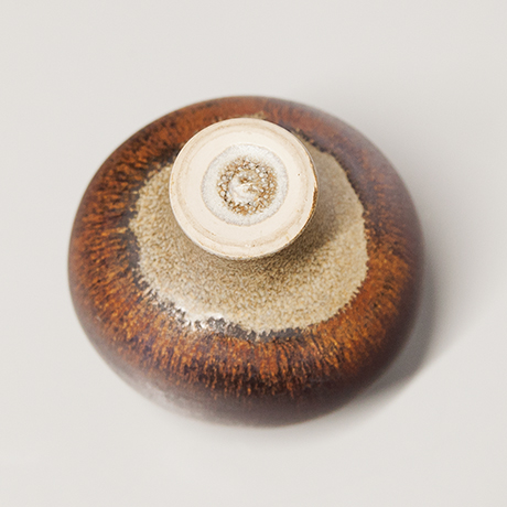 Gerald-Weigl-ceramic-vase-brown-pottery