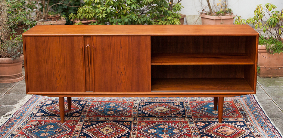 Gunni-Omann-sideboard-teak-sliding-doors - 10 Gunni-Omann-sideboard-teak-sliding-doors