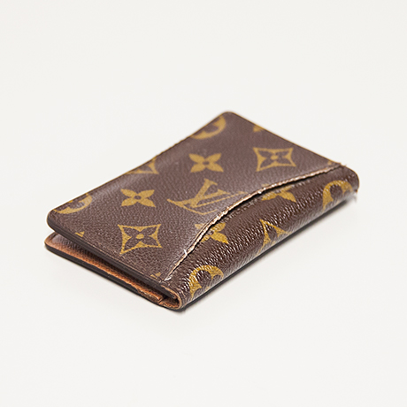 Louis-Vuitton-cart-holder-etui-leather