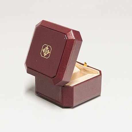 Patek-Philippe-nautilus-watch-box-leather