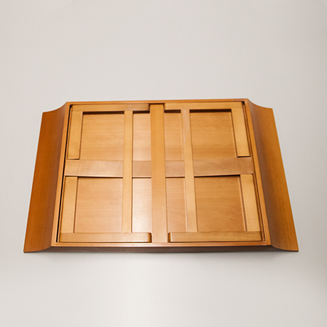 Hermes-serving-tray-wooden-interior