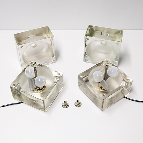 Alessandro-Mendini-Cubosfera-Vetraria-table-lamp