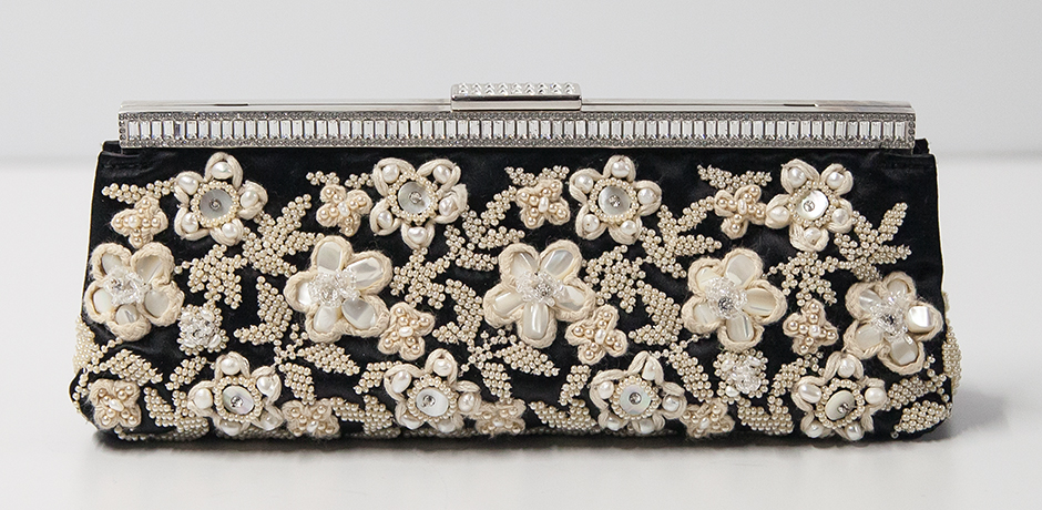 Valentino-clutch-Handtasche-schwarz-perlen - 4 Valentino-clutch-Handtasche-schwarz-perlen