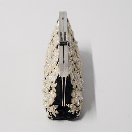 Valentino-clutch-Handtasche-schwarz-blumen - 7 Valentino-clutch-Handtasche-schwarz-blumen