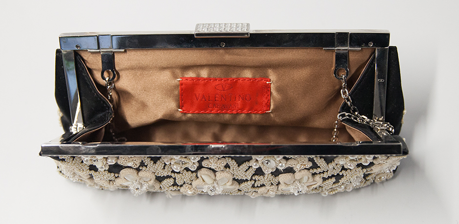 Valentino-clutch-bag-black-pearl-vintage - 12 Valentino-clutch-bag-black-pearl-vintage