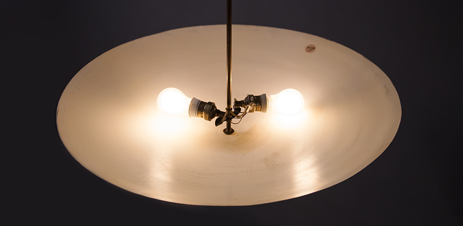 Piero-Fornasetti-zodiac-pendant-lamp-cancer