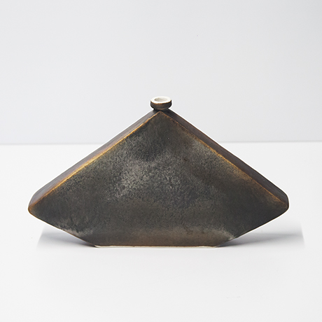 Asshoff-ceramic-stoneware-vase-brown-pentagon - 4 Asshoff-ceramic-stoneware-vase-brown-pentagon