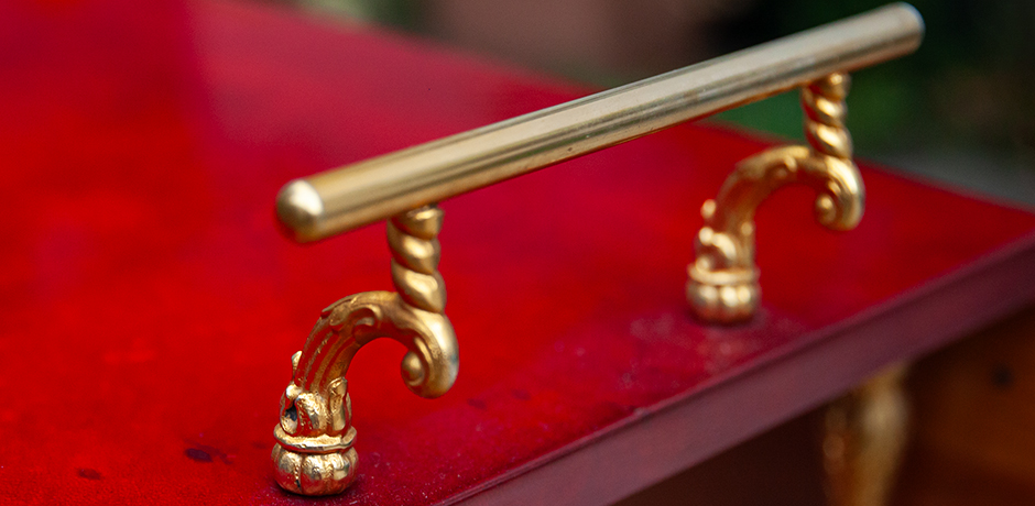 Aldo-Tura-barwagen-rot-flaschenhalter