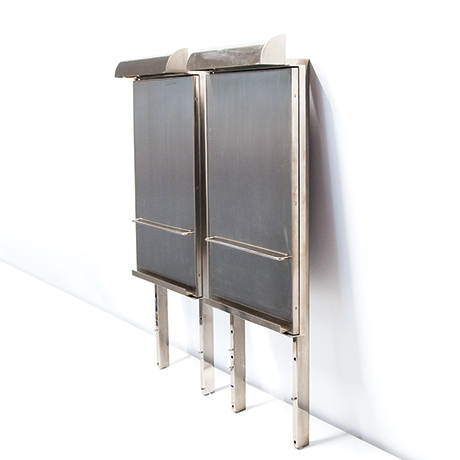 Schlichtes DesignAndre-Putman-wall-mirror-steel-Hotel-Wasserturm