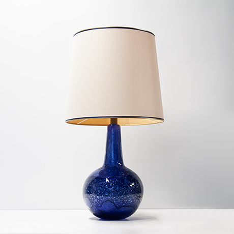 Schlichtes DesignBarovier-Efeso-table-lamp-blue-glass