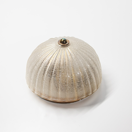 Schlichtes DesignBarovier-Flush-Mount-golden-wall-light