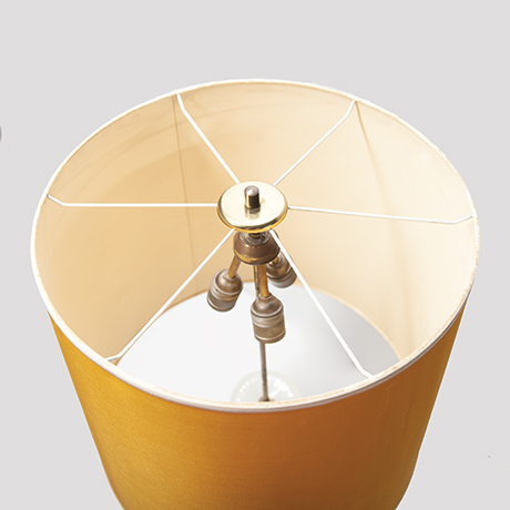 Barovier-table-lamp-white-glass