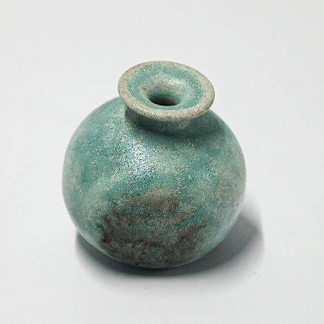 Schlichtes DesignBruno-Gambone-Green-Ceramic-Vase-round