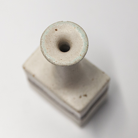 Bruno-Gambone-creme-Keramik-Vase-steingut