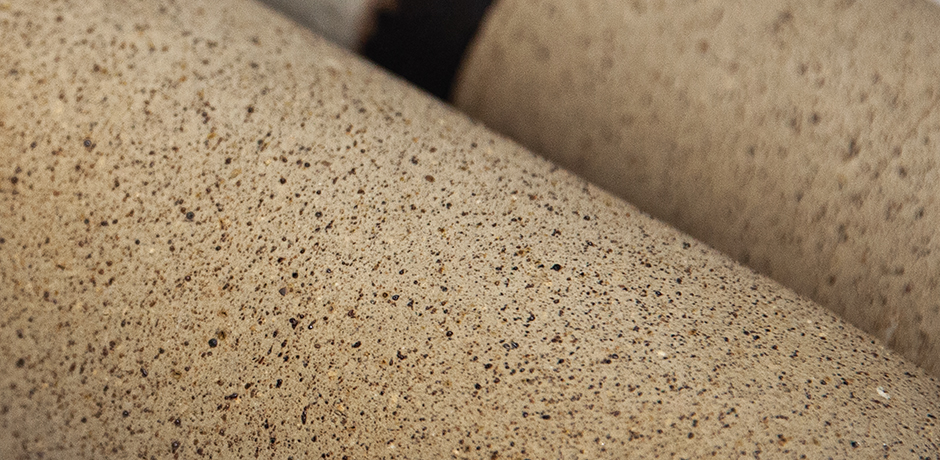 Bruno-Gambone-creme-braun-keramik-vase-steingut