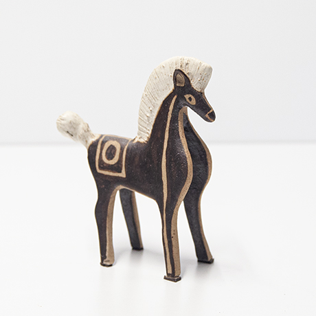 Schlichtes DesignBruno-Gambone-ceramic-horse-Stoneware-brown
