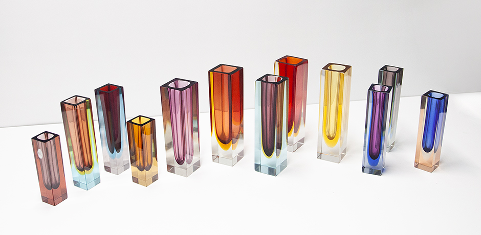 Flavio-Poli-Sommerso-vase-Murano-red-yellow-blue