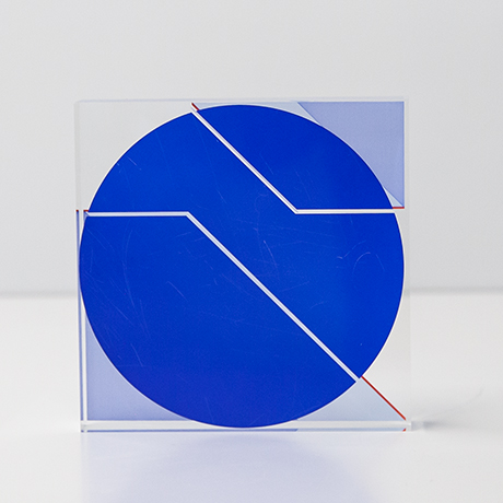 Friedrich-Geiler-art-kunstobjekt-blau-Konstruktivismus