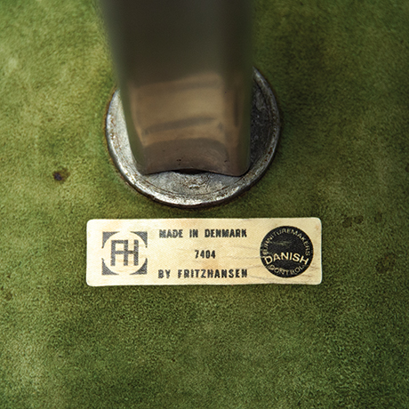 Arne-Jacobsen-Fritz-Hansen-egg-chair-green-marked