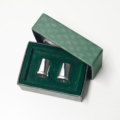 Gucci-Kartenhalter-Speisenkartenhalter-Serviettenhalter-silber