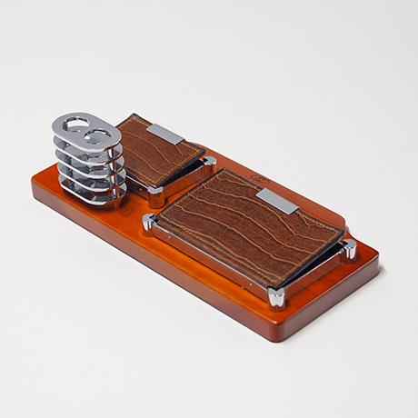 Gucci-desk-set-pen-holder-leather-brown