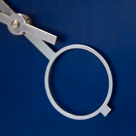 Kienzle-wanduhr-Edelstahl-blau