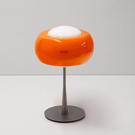 Schlichtes DesignMazzega-table-lamp-orange-glass-Murano
