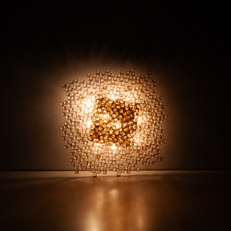 Schlichtes DesignPalwa-flush-mount-golden-wall-light