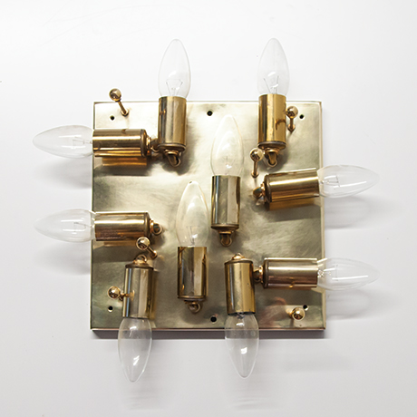 Palwa-flush-mount-golden-wandleuchte