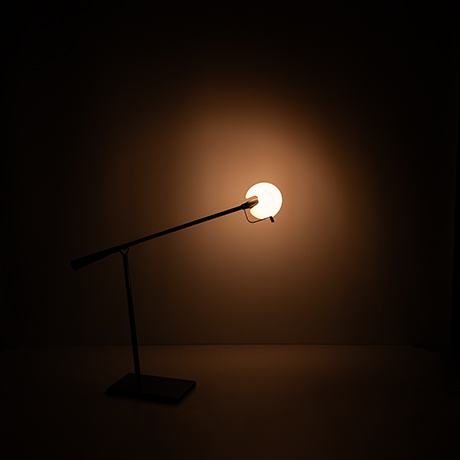 Paolo-Rizzatto-Gino-Sarfatti-Arteluce-table-lamp