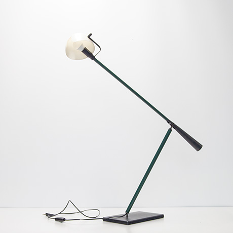 Paolo-Rizzatto-Gino-Sarfatti-Arteluce-table-lamp