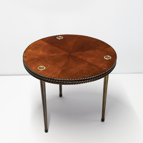 Pierre-Cruege-Partroy-stapeltisch-Satztisch