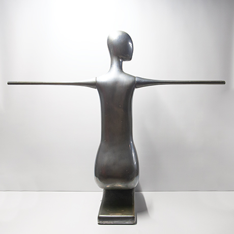 Schlaeppi-mannequin-female-sculpture-metal