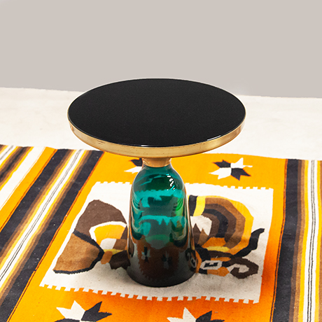 Schlichtes DesignSebastian-Herkner-Bell-side-Table-Classicon