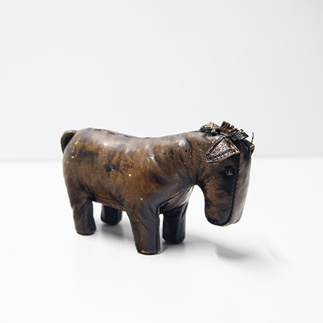 Schlichtes DesignDimitri-Omersa-Valenti-donkey-leather-brown