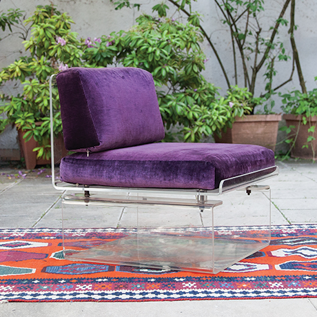 Charles-Charpentier-sessel-samt-lila-plexiglas
