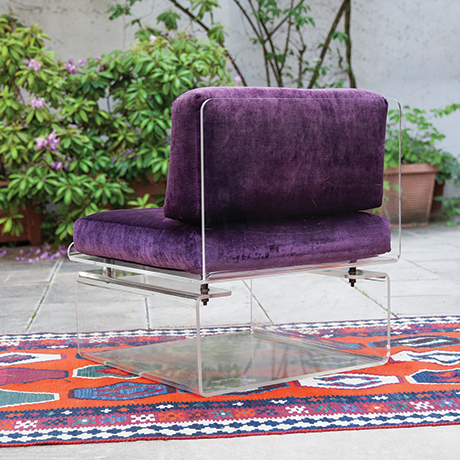 Charles-Charpentier-sessel-samt-lila-plexiglas