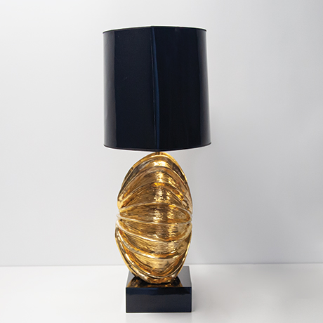 Tischlampe-schwarz-gold-Muschel-Porzellan