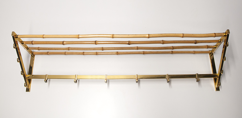 Antonia-Campi-Kleiderablage-garderobe-messing