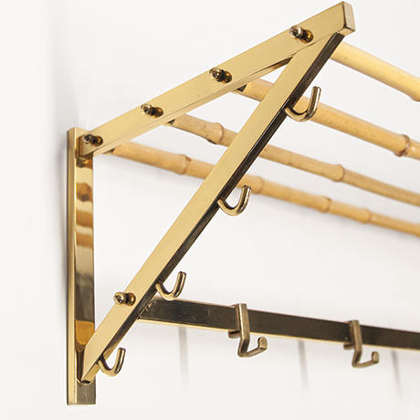 Antonia-Campi-Kleiderablage-garderobe-messing-bambus