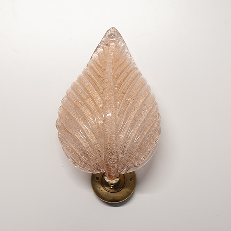 Schlichtes DesignBarovier-Wall-Light-Foglia-glass-pink