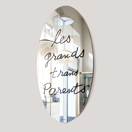 Schlichtes DesignCassina-Man-Ray-Les-Grands-Trans-Parent-wall-mirror