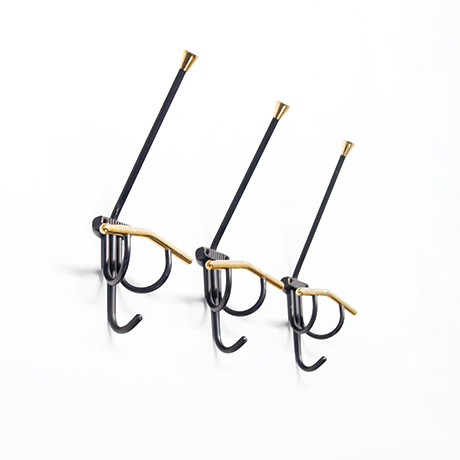 Schlichtes DesignCoat-Hangers-brass