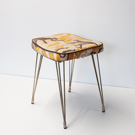 Svenskt-Tenn-hocker-affe-messing-rechteckig