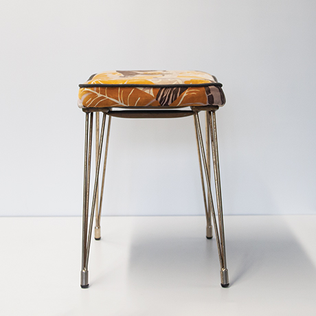 Svenskt-Tenn-hocker-affe-messing-rechteckig